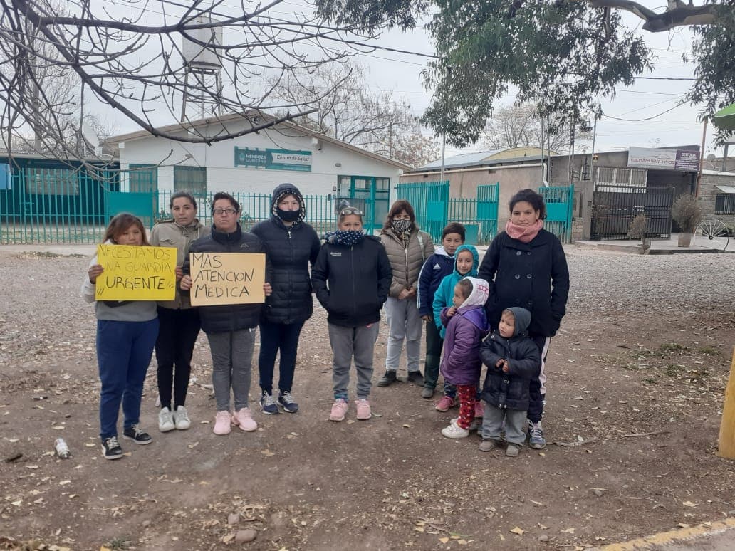 Vecinos de Agrelo piden mejoras en el Centro de Salud 35