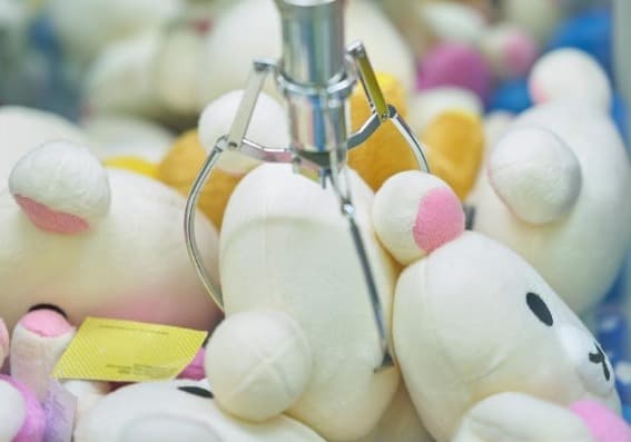 Robaron 10 millones guardados en peluches a un matrimonio de Luján