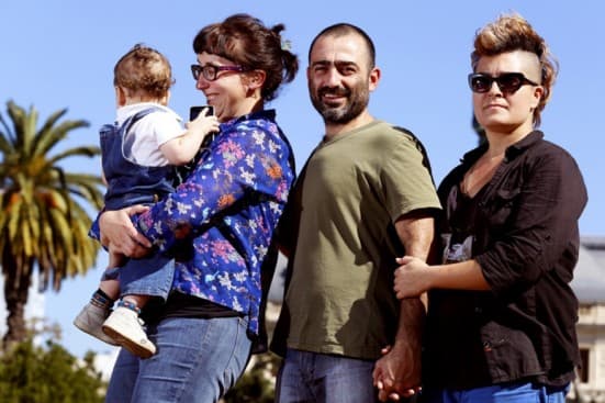 Triple filiación: Antonio lleva el apellido de sus 2 madres y su padre