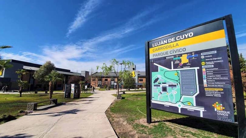 Escuelas lujaninas apadrinarán árboles del Parque de la Ribera
